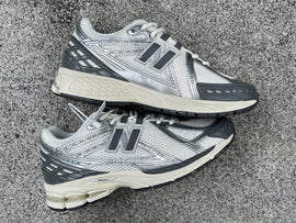 Pure original New Balance NB 1906R gray and white