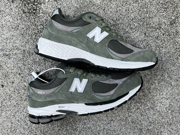 Pure original New Balance NB 2002R low-top running