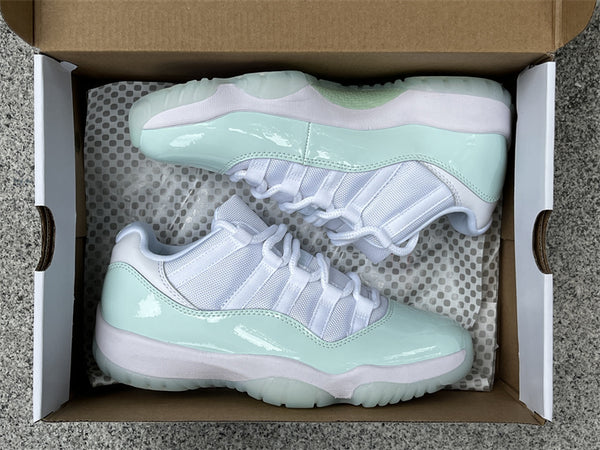 Pure original Air Jordan 11 Low "Igloo"