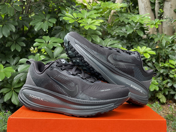 Pure original Nike Vomero 18 casual running shoes