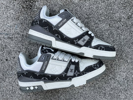 Value for money LOUIS VUITTON Trainer White Grey Denim