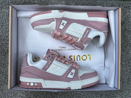 Value for money LOUIS VUITTON Trainer White Powder