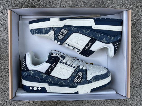 Value for money LOUIS VUITTON Trainer White Blue