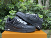 Value for money LOUIS VUITTON Trainer Black and White