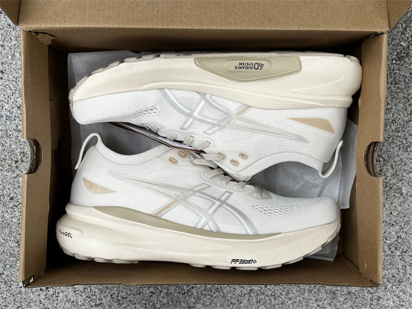 Pure original Asics Gel-Kayano 31 brown and white